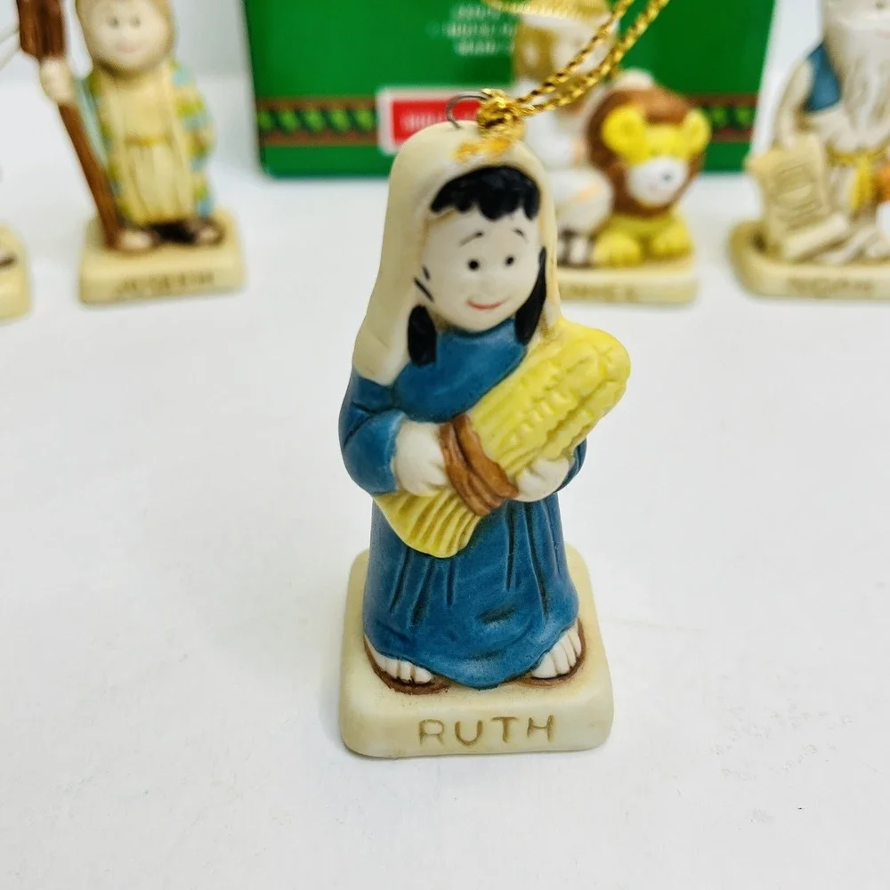 House‎ Of Lloyd Bible Story Ornaments Vtg 1991 Christmas Around The World w/ Box